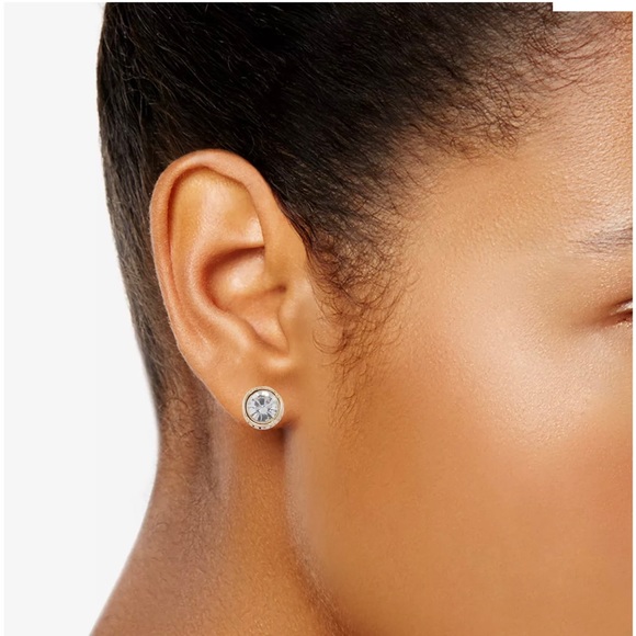 GUESS Gold-Tone Pink Crystal Butterfly 🦋 Slider Bracelet & Stud Earrings Set - Picture 12 of 12